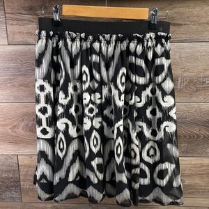 NUE OPTIONS Women’s Wide Band Skirt Black White Short A-Line Flowy Size 8